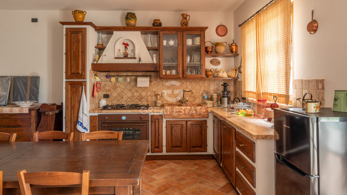 Image No.42-5 Bed Villa for sale