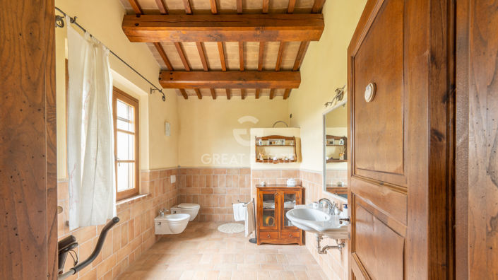 Image No.48-5 Bed Villa for sale