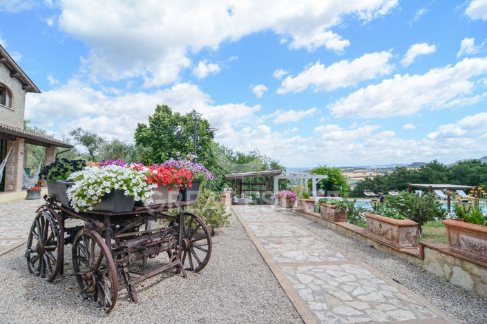 Image No.16-12 Bed Country House for sale