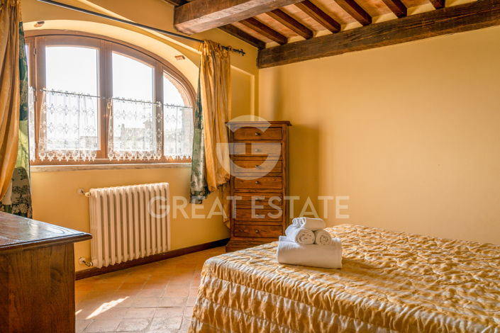 Image No.37-12 Bed Country House for sale