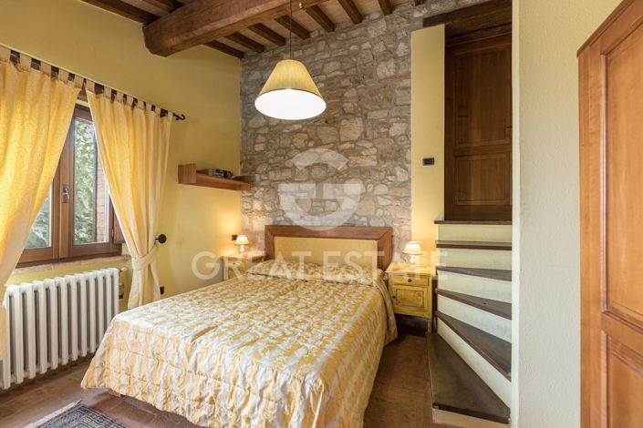 Image No.41-12 Bed Country House for sale