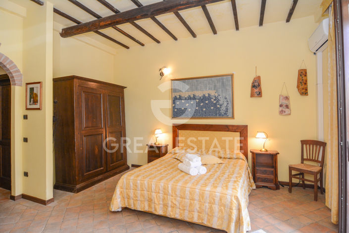 Image No.49-12 Bed Country House for sale