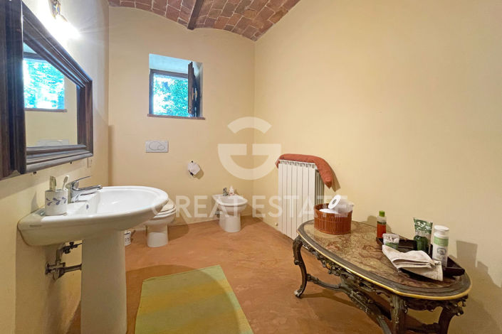 Image No.34-4 Bed Country House for sale