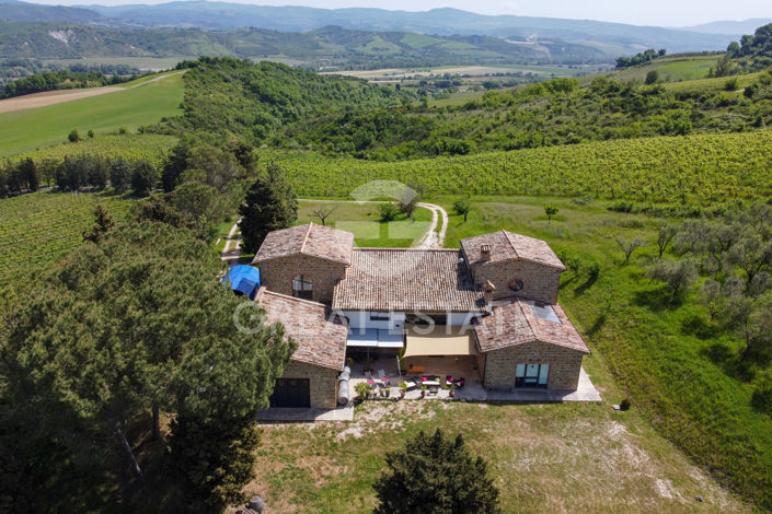 Image No.14-2 Bed Country House for sale