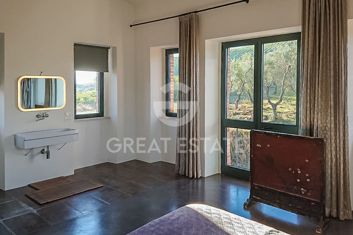 Image No.32-2 Bed Country House for sale