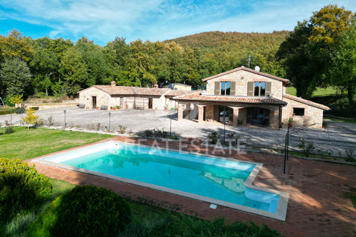 Image No.16-4 Bed Country House for sale