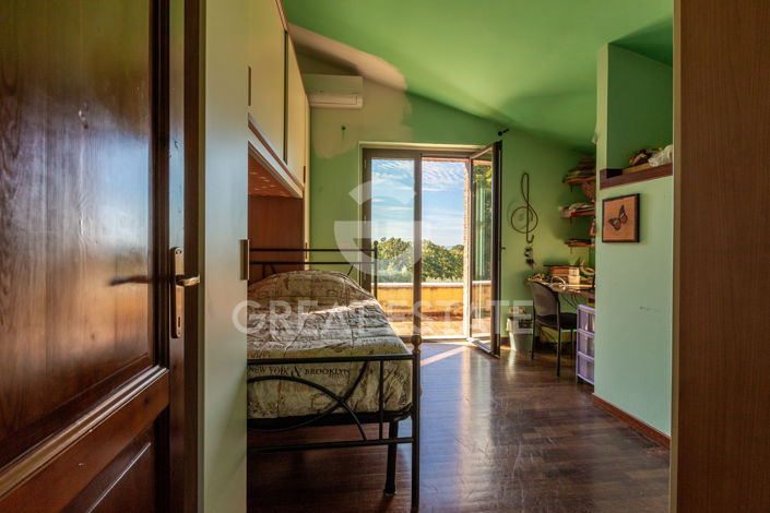 Image No.27-4 Bed Country House for sale