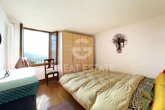 Image No.15-2 Bed Property for sale