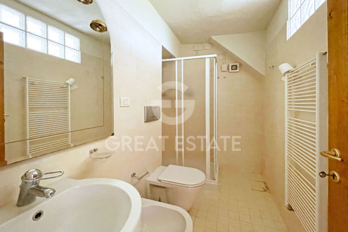 Image No.19-2 Bed Property for sale