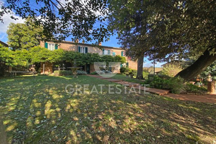 Image No.15-5 Bed Country House for sale