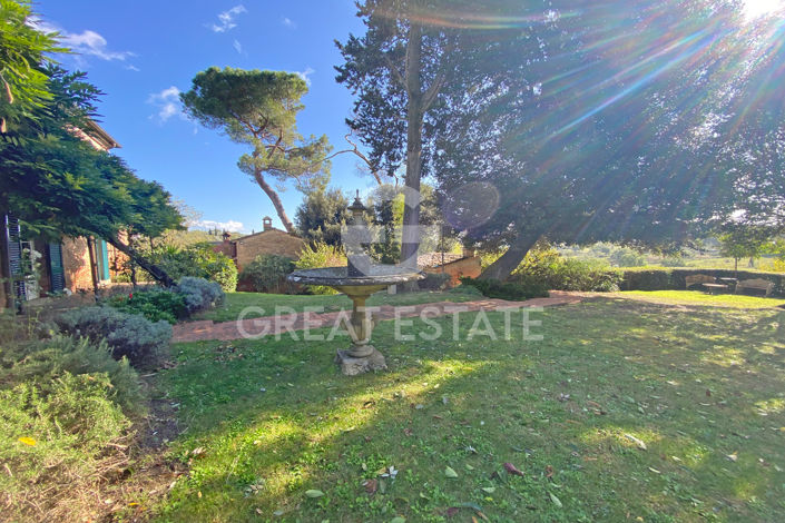 Image No.19-5 Bed Country House for sale