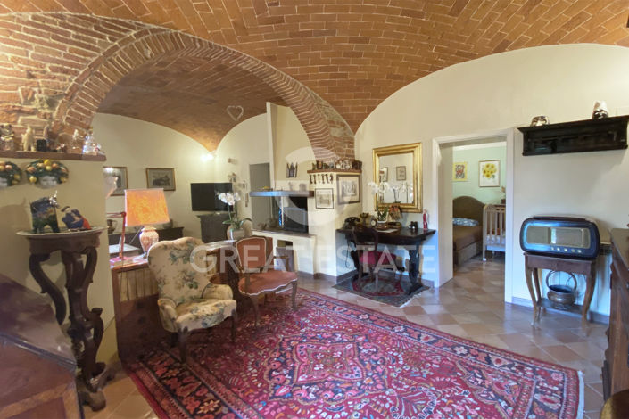 Image No.2-5 Bed Country House for sale