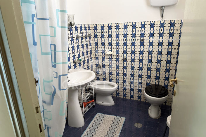 Image No.21-3 Bed Country House for sale