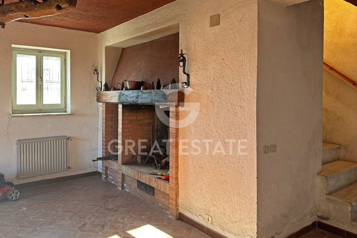 Image No.23-3 Bed Country House for sale