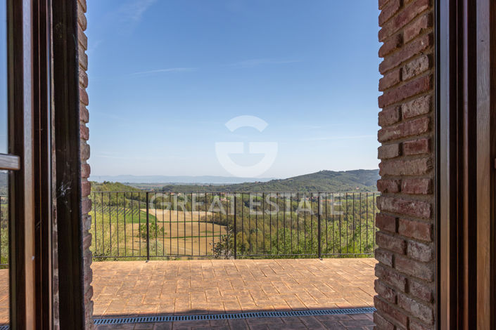 Image No.26-7 Bed Country House for sale