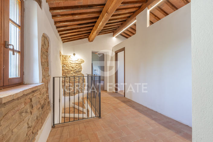 Image No.29-7 Bed Country House for sale