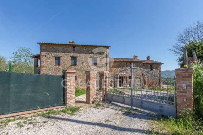 Image No.4-7 Bed Country House for sale