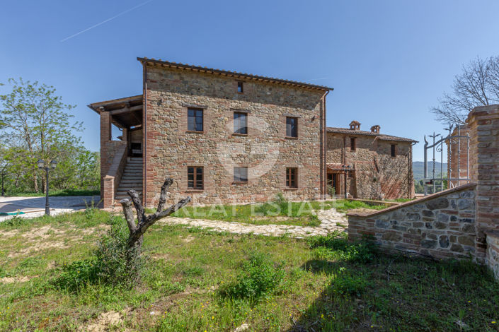 Image No.5-7 Bed Country House for sale