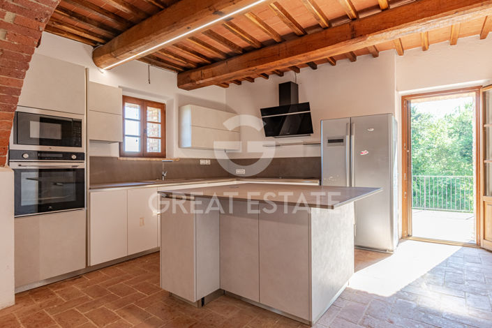 Image No.7-7 Bed Country House for sale