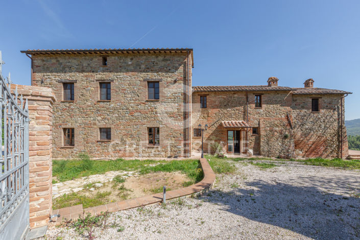 Image No.8-7 Bed Country House for sale