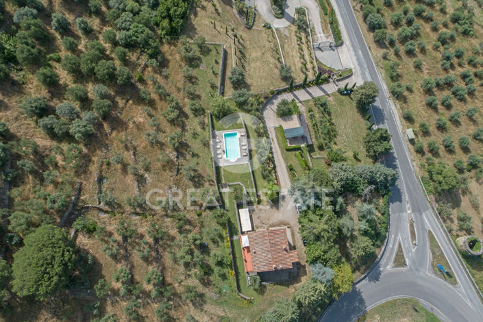 Image No.11-Maison de campagne de 4 chambres à vendre à Cortona