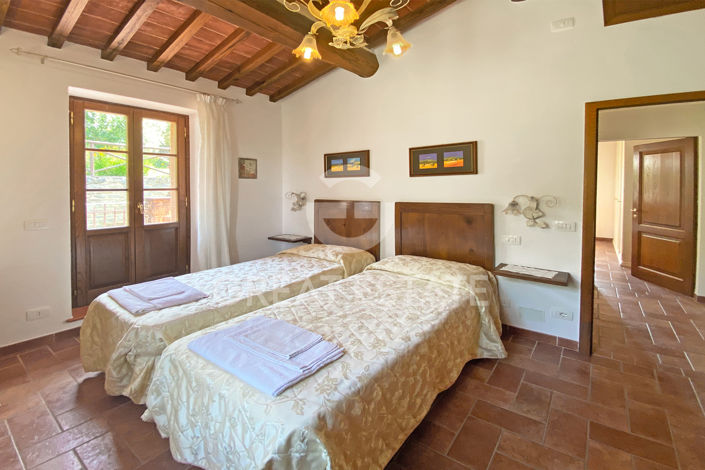 Image No.22-Maison de campagne de 4 chambres à vendre à Cortona