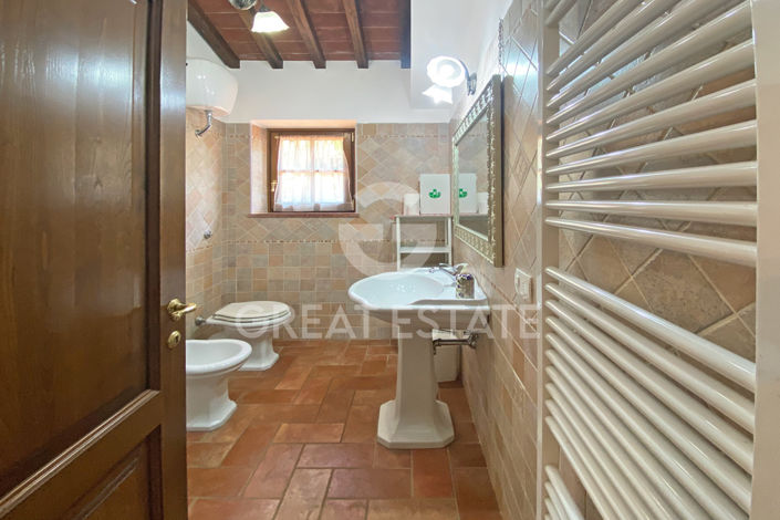 Image No.24-Maison de campagne de 4 chambres à vendre à Cortona