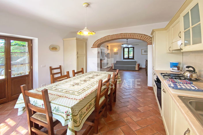 Image No.7-Maison de campagne de 4 chambres à vendre à Cortona