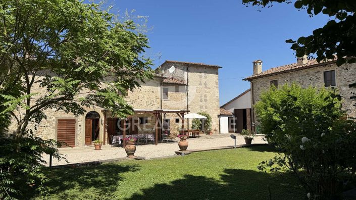 Image No.8-Maison de campagne de 7 chambres à vendre à Anghiari