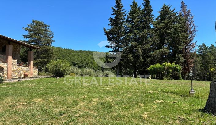 Image No.17-4 Bed Country House for sale