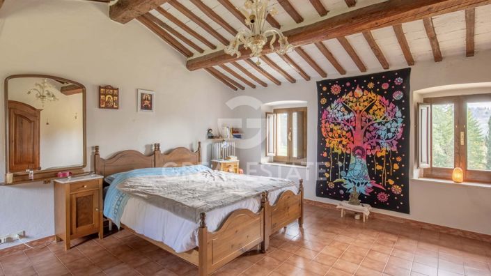 Image No.30-4 Bed Country House for sale