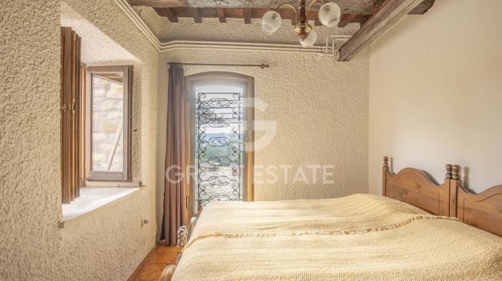 Image No.34-4 Bed Country House for sale