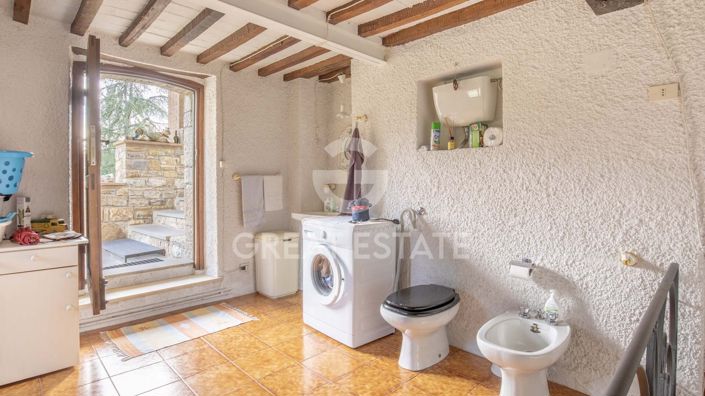 Image No.39-4 Bed Country House for sale