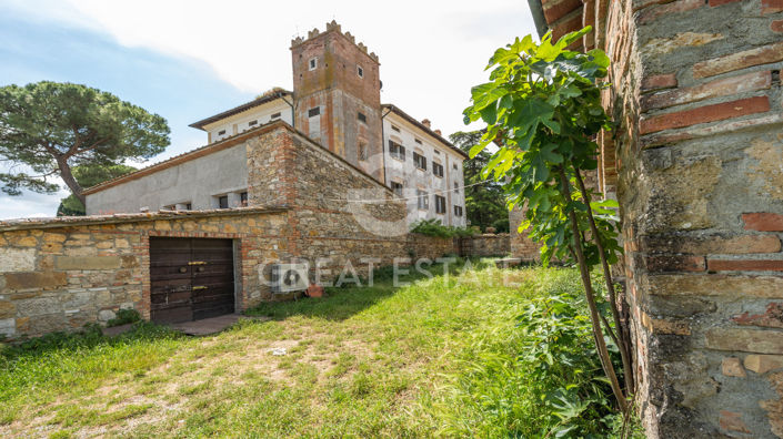 Image No.14-10 Bed Country House for sale