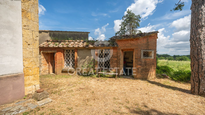 Image No.17-10 Bed Country House for sale