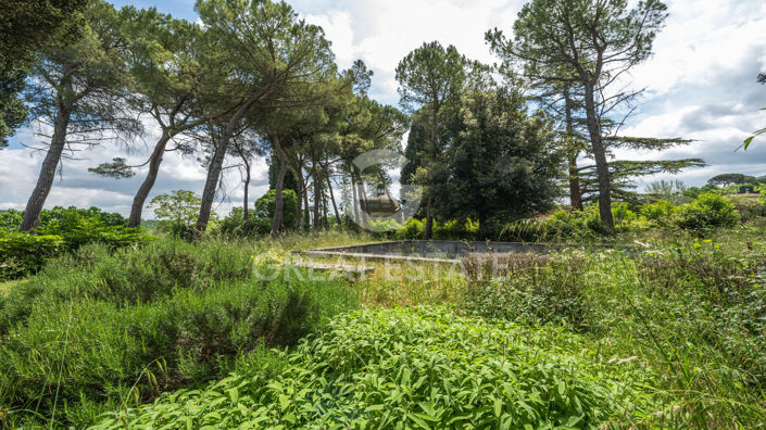 Image No.24-10 Bed Country House for sale