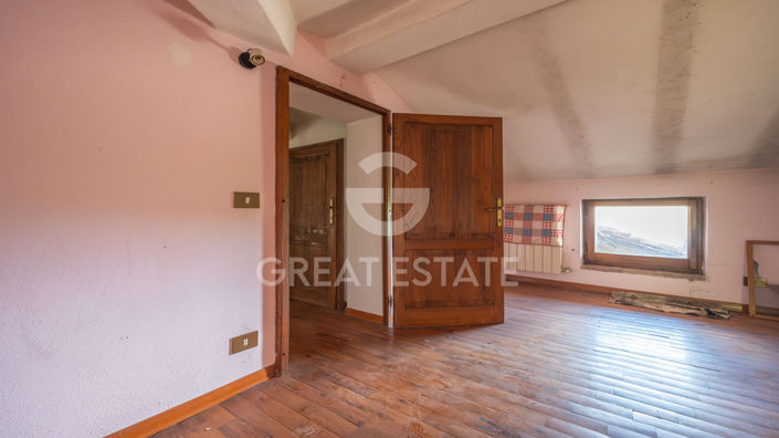 Image No.60-10 Bed Country House for sale