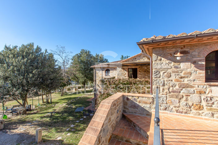 Image No.15-12 Bed Country House for sale