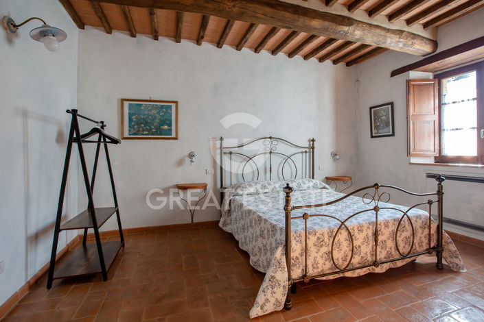 Image No.30-12 Bed Country House for sale