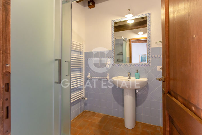 Image No.33-12 Bed Country House for sale