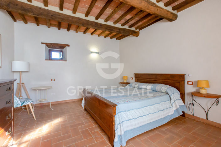 Image No.53-12 Bed Country House for sale