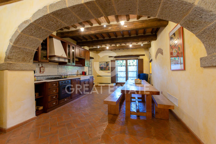 Image No.6-12 Bed Country House for sale