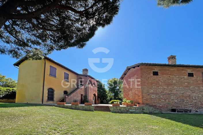 Image No.12-Maison de campagne de 4 chambres à vendre à Foiano della Chiana