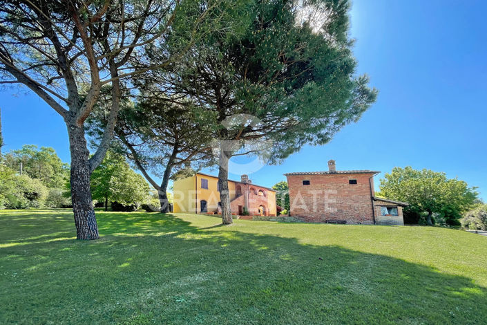 Image No.9-Maison de campagne de 4 chambres à vendre à Foiano della Chiana
