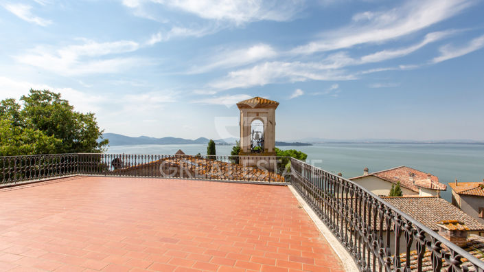 Image No.13-9 Bed Villa for sale