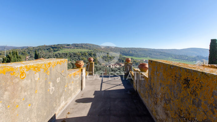 Image No.15-9 Bed Villa for sale