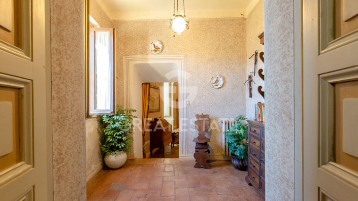 Image No.30-9 Bed Villa for sale