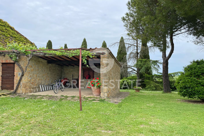 Image No.23-6 Bed Country House for sale