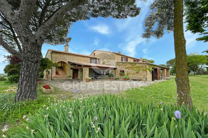 Image No.4-6 Bed Country House for sale