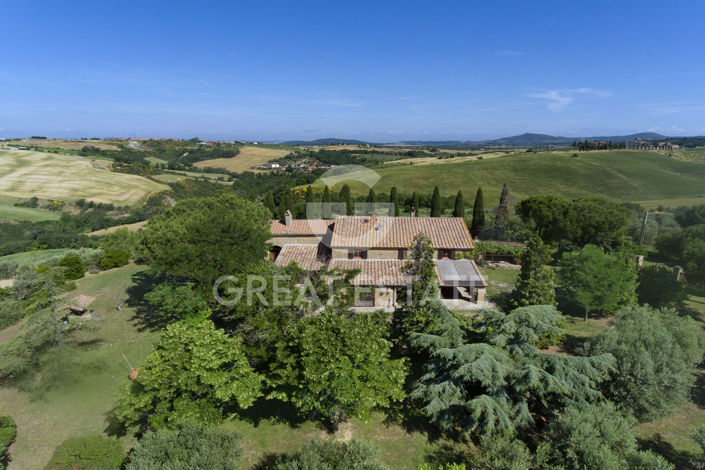 Image No.10-6 Bed Country House for sale